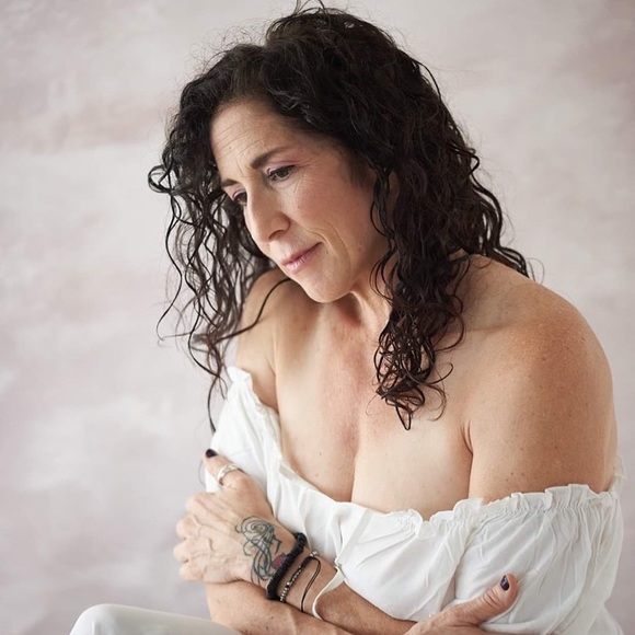 Meet your Posher, Michelle - Picture 1 of 1